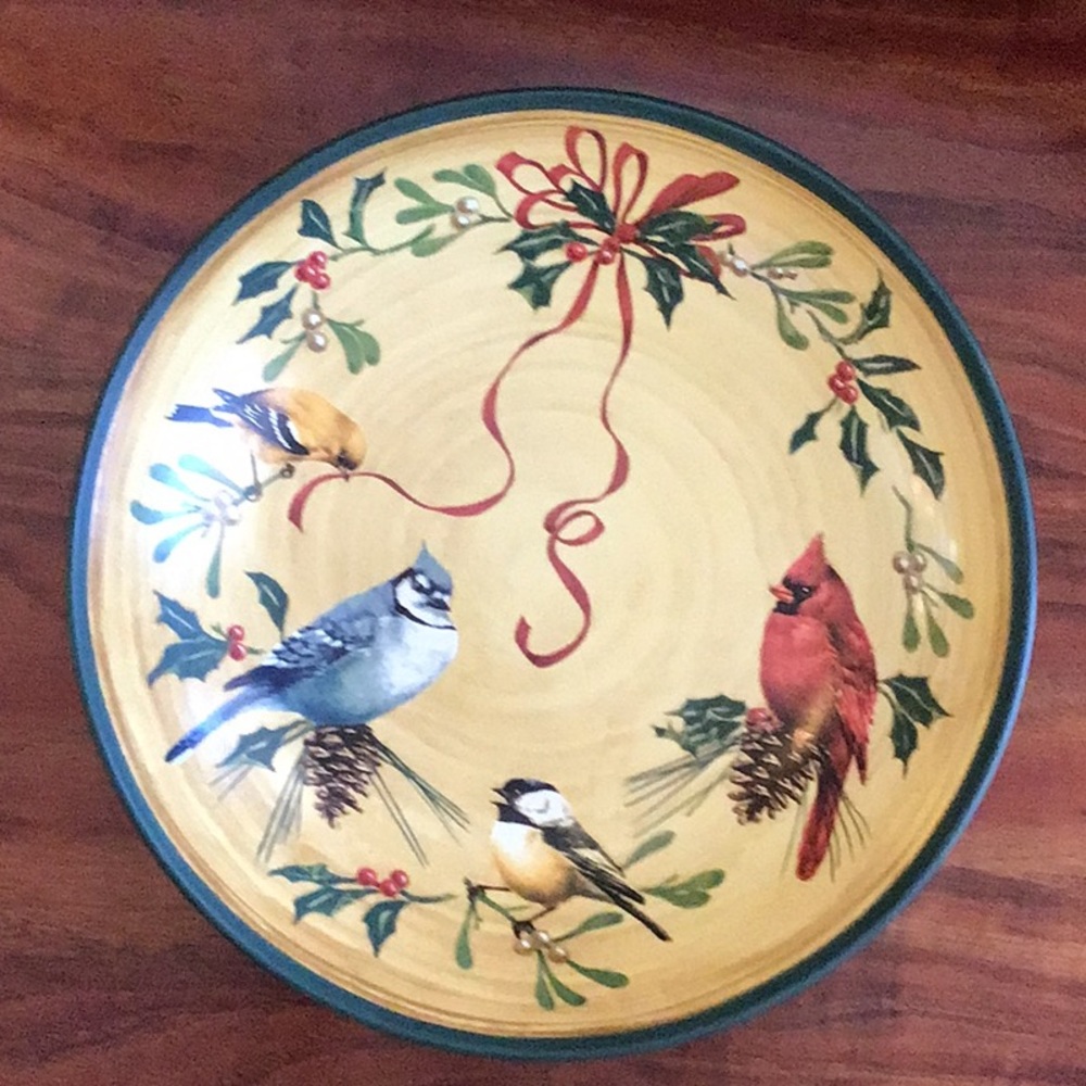 Lenox Winter Greetings Everyday Low Fruit and Pasta Bowl.